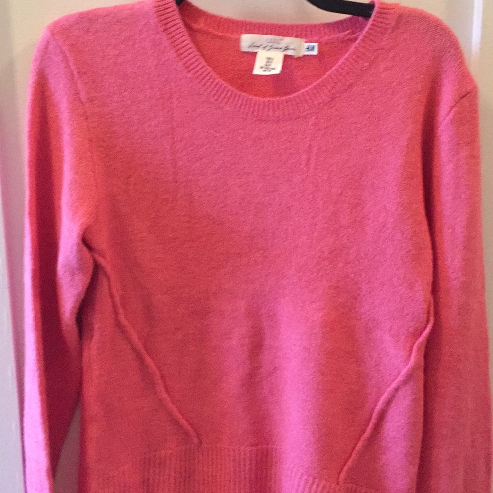Pink sweater - Picture 2 of 3
